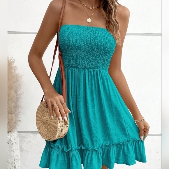 Dresses & Skirts - Solid Ruffle Hem Tube Dress